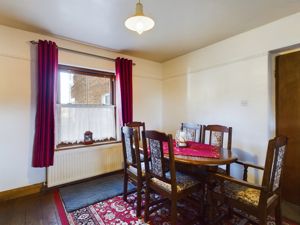 Dining area- click for photo gallery